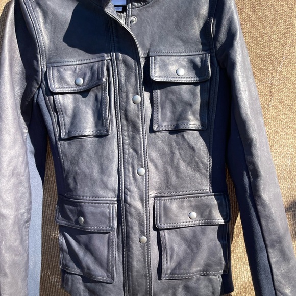 Vintage GAP Women's Blue Leather Jacket Sz XS Military Zip Button Navy - Picture 3 of 15